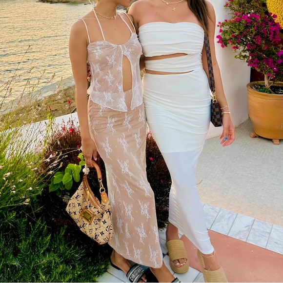 White 2 piece set - Picture 1 of 3